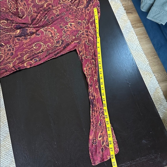 Sheer paisley bell sleeve collared pullover top in a burgundy wine shade - Picture 7 of 7